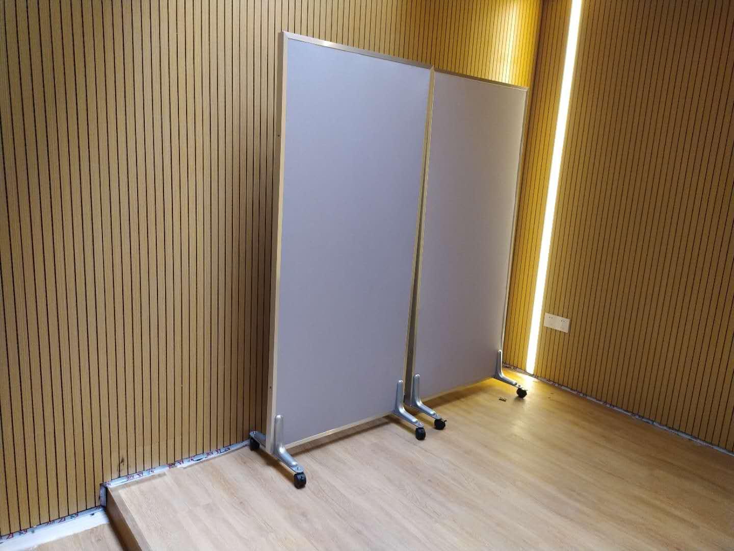 绿静移动声屏障吸声板墙面悬挂吸声降噪板家庭影院墙体吸声处理会议室回声消除