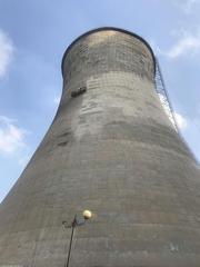 吉林110米凉水塔刷油漆翻新亮化工商