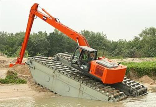 新疆水上挖掘机租赁、出租，水陆挖掘机整机18573609999