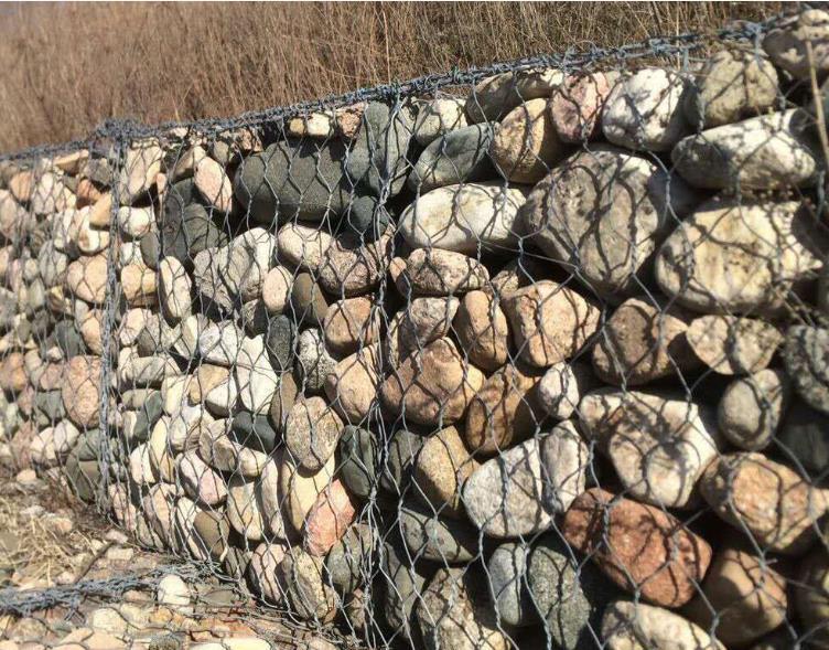 护坡石笼铁丝网@连平护坡石笼铁丝网生产基地