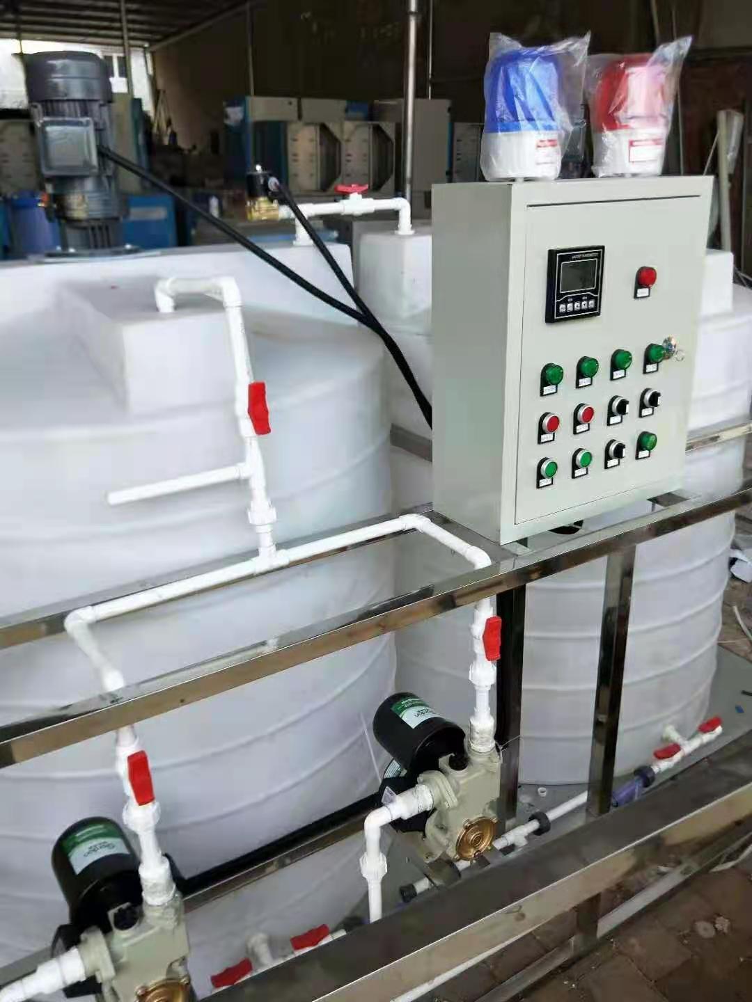 双桶高配加碱机 全自动检测环保设备加碱机
