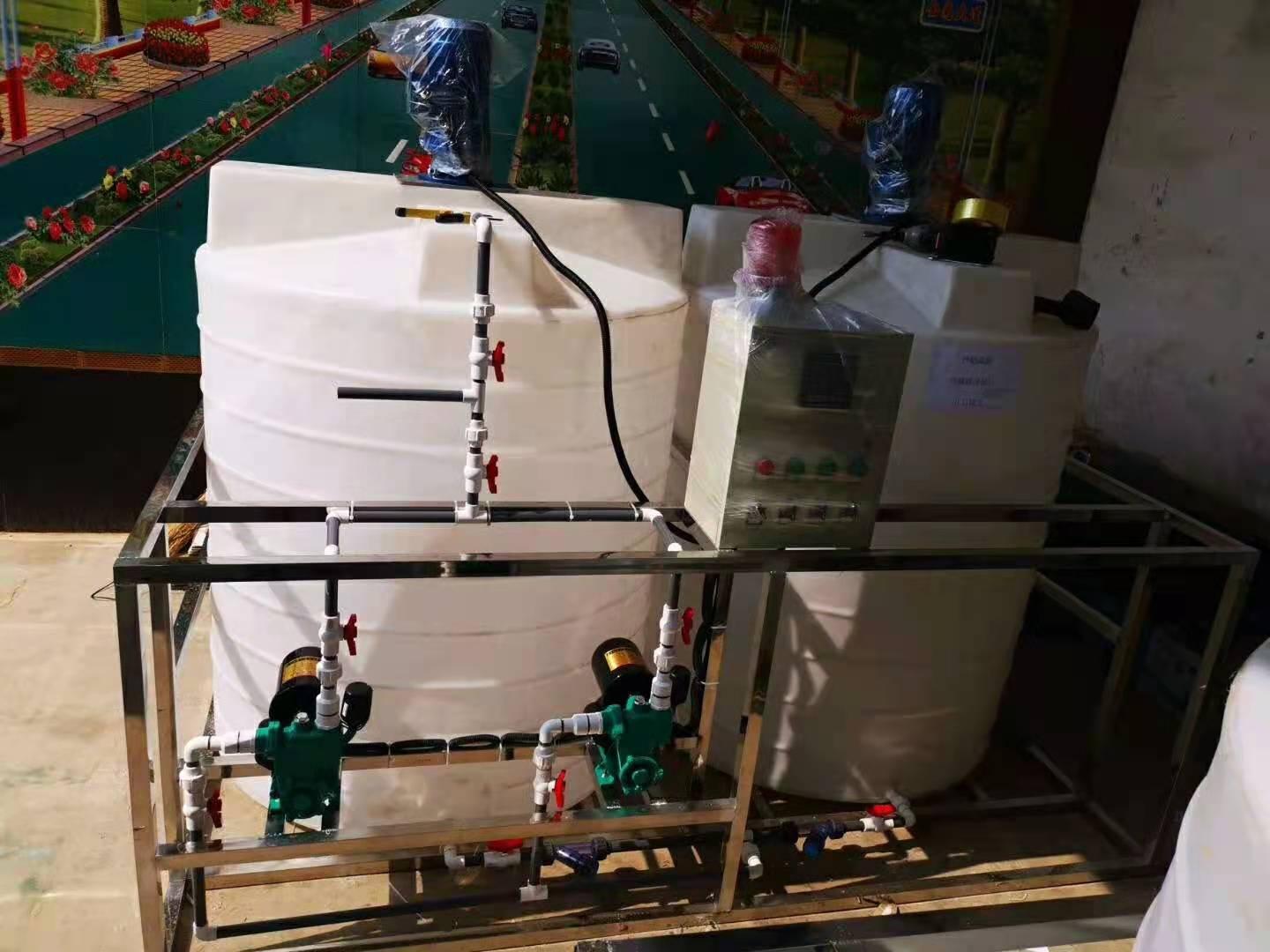 双桶高配加碱机 全自动检测环保设备加碱机