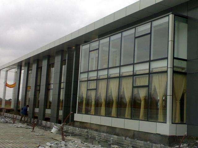办公楼玻璃幕墙工程