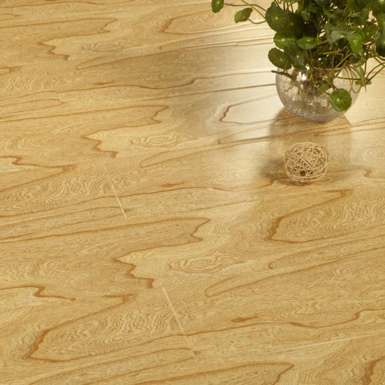 12mm强化复合木地板  亮光亮面 家用健康环保耐磨