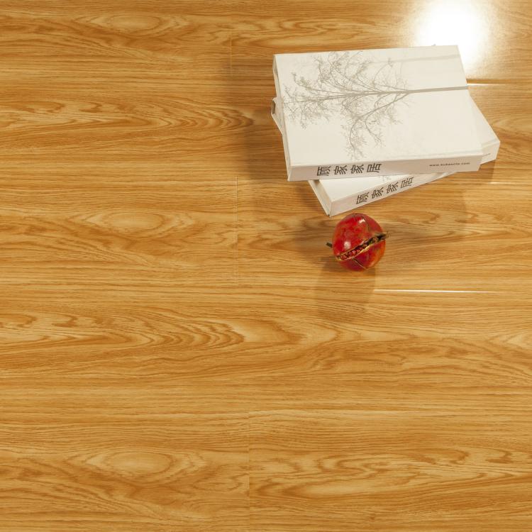 12mm强化复合木地板  亮光亮面 家用健康环保耐磨