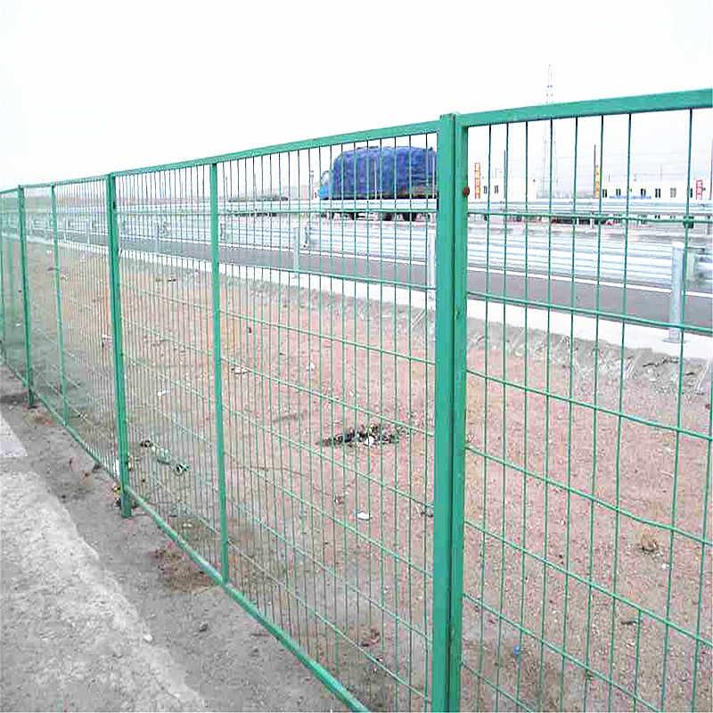 扎兰屯市双边丝护栏网围栏 赤峰双边丝电焊网隔离栅