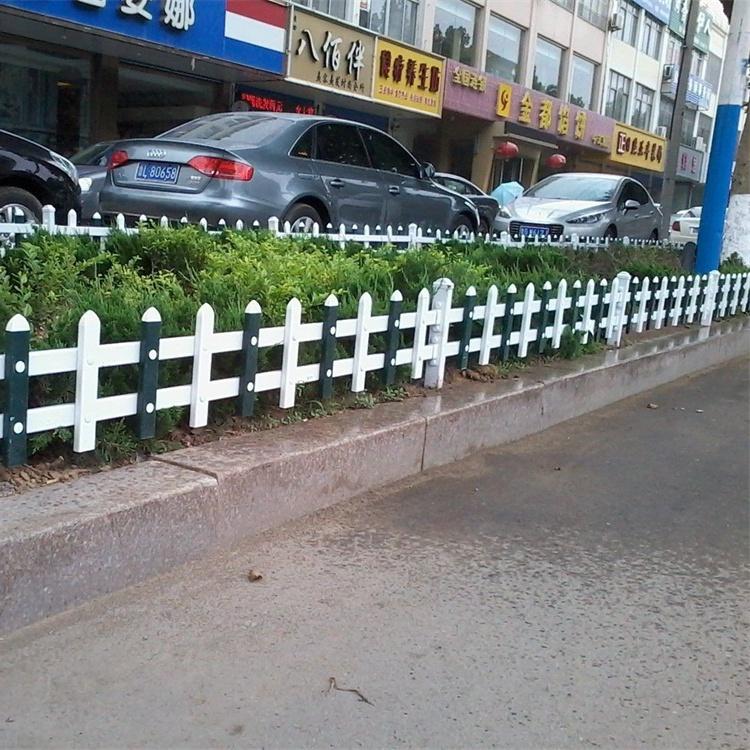 厂家直销优质园林绿化白色pvc塑钢草坪护栏