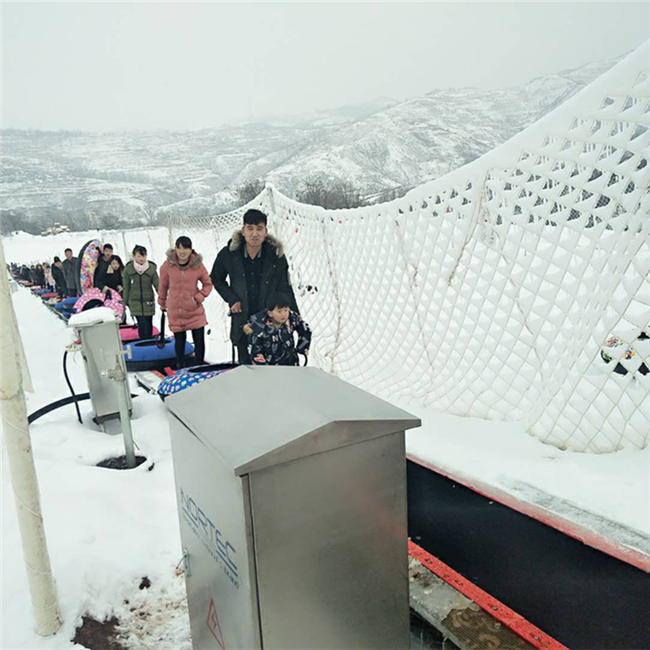 滑雪场魔毯传送带 各大景区戏雪场人员输送设备魔毯注意事项