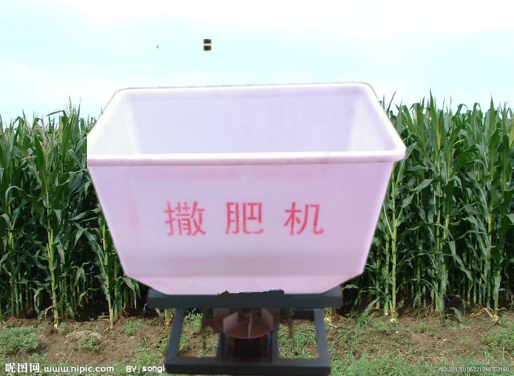 旋耕机配套撒肥机拖拉机后置施肥器电动撒肥机农用大型农场施肥机