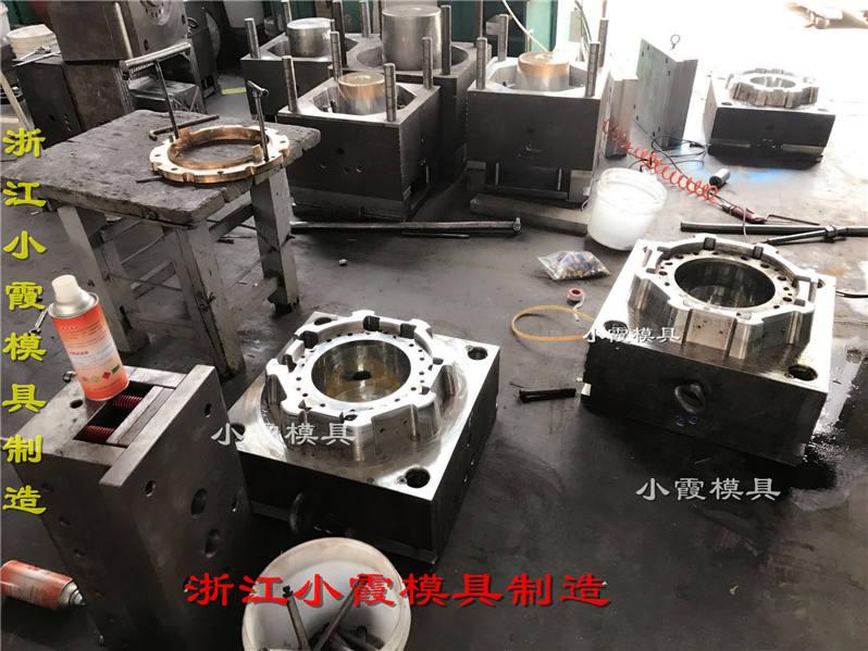 台州注塑模具订制乳胶桶塑胶模具源头厂家