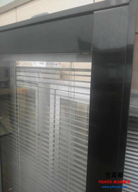 艺高斯-不锈钢玻璃隔断系列：6CM框架不锈钢双玻百叶隔断