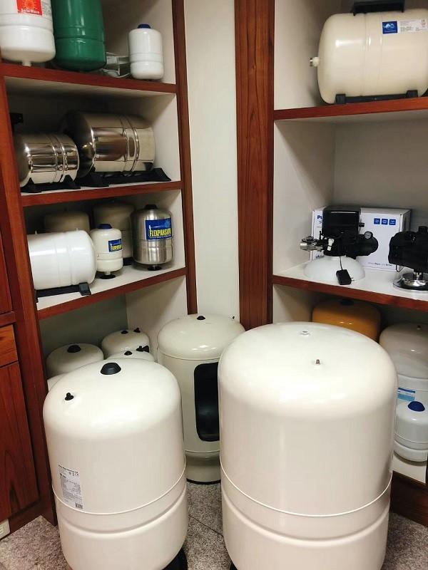 美国GWS二次供水C2B系列供水压力罐超长质保气压罐