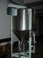 供应1-5T立式螺杆搅拌机，拌料机