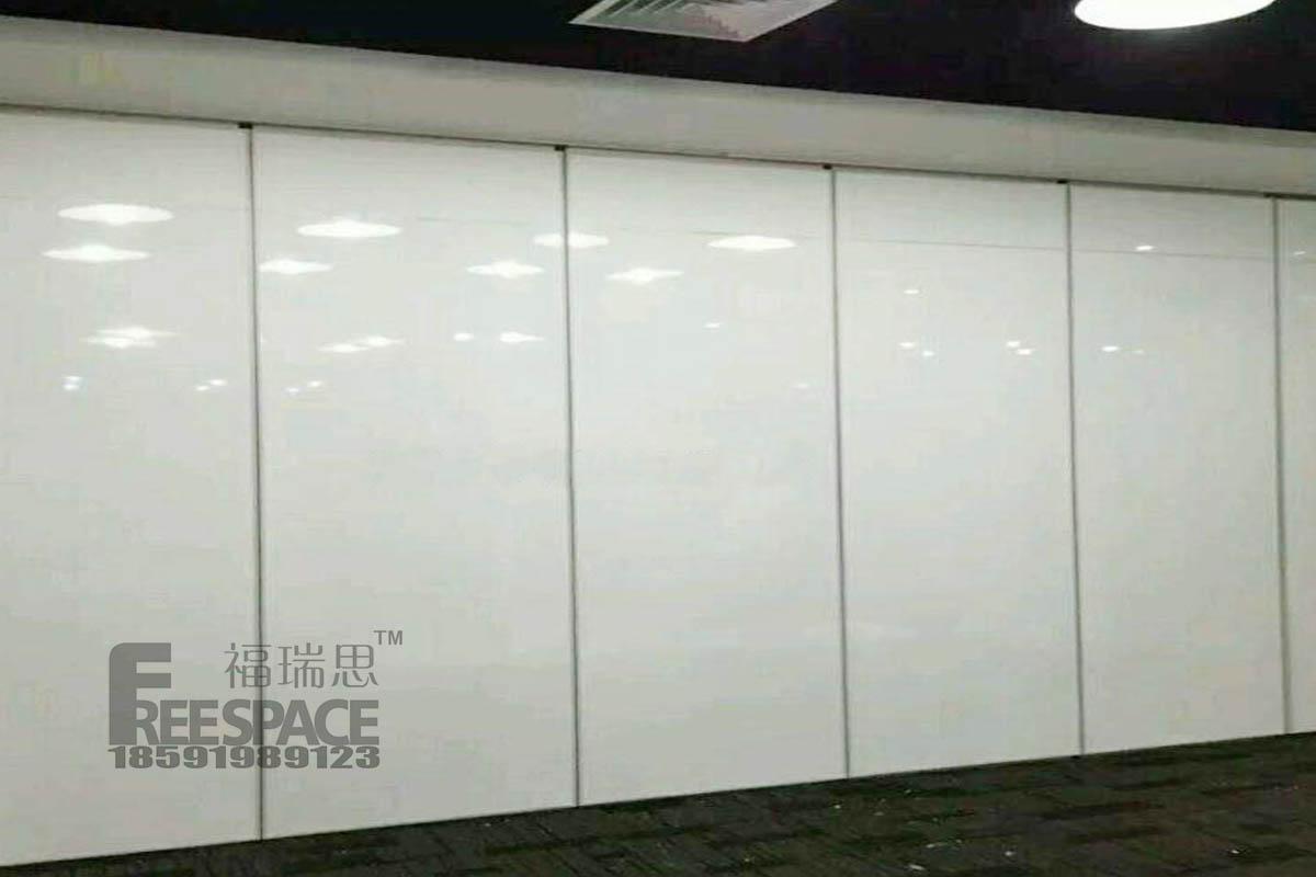 西安福瑞思会议室超白烤漆玻璃移动隔断