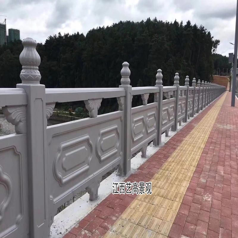 广东仿木栏杆厂家如何展现生态景观水泥仿木护栏特色