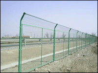 各种规格样式护栏网，防护网，围栏网