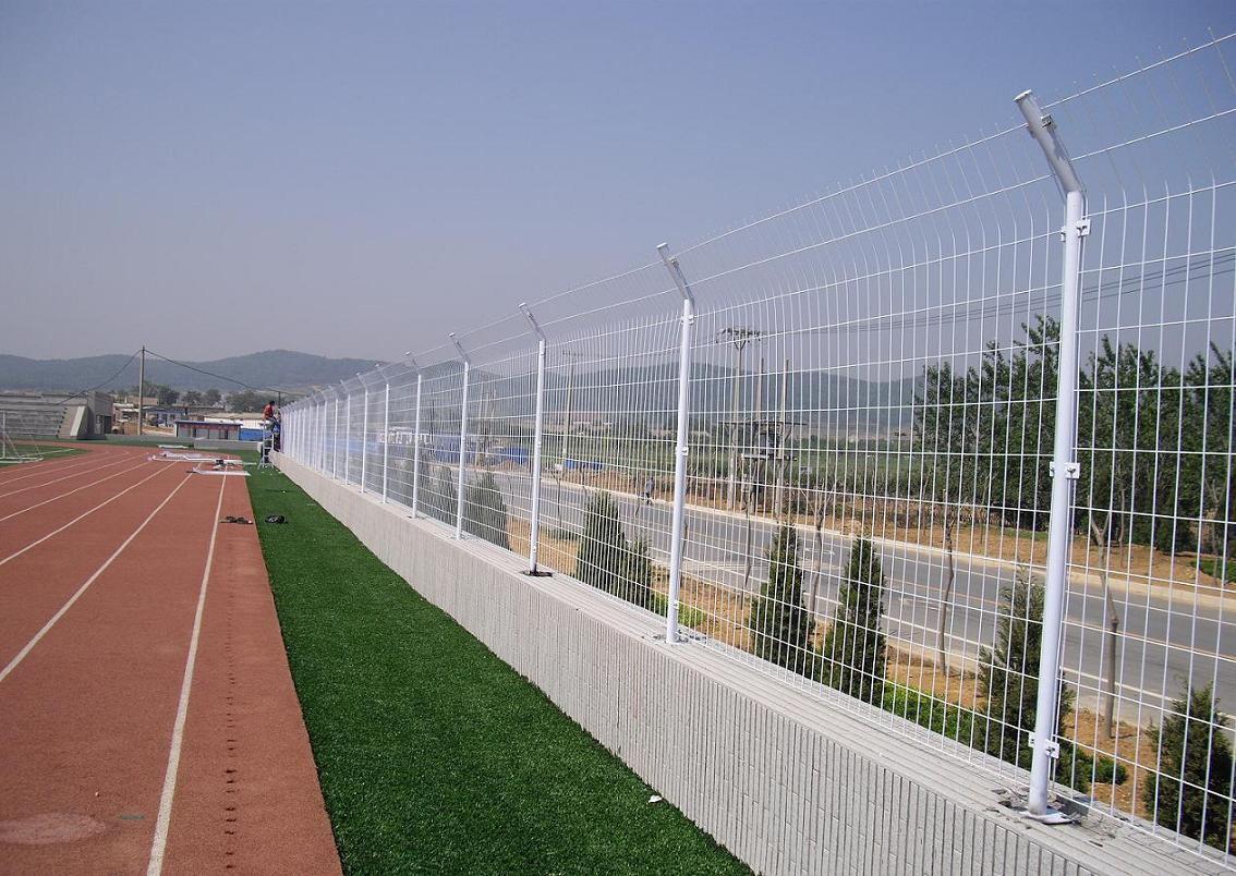 湖北浸塑钢丝网围栏厂家双边丝护栏网价格