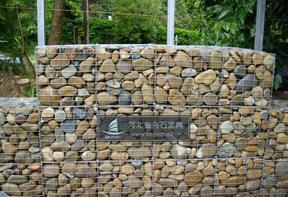 电焊石笼网景观墙