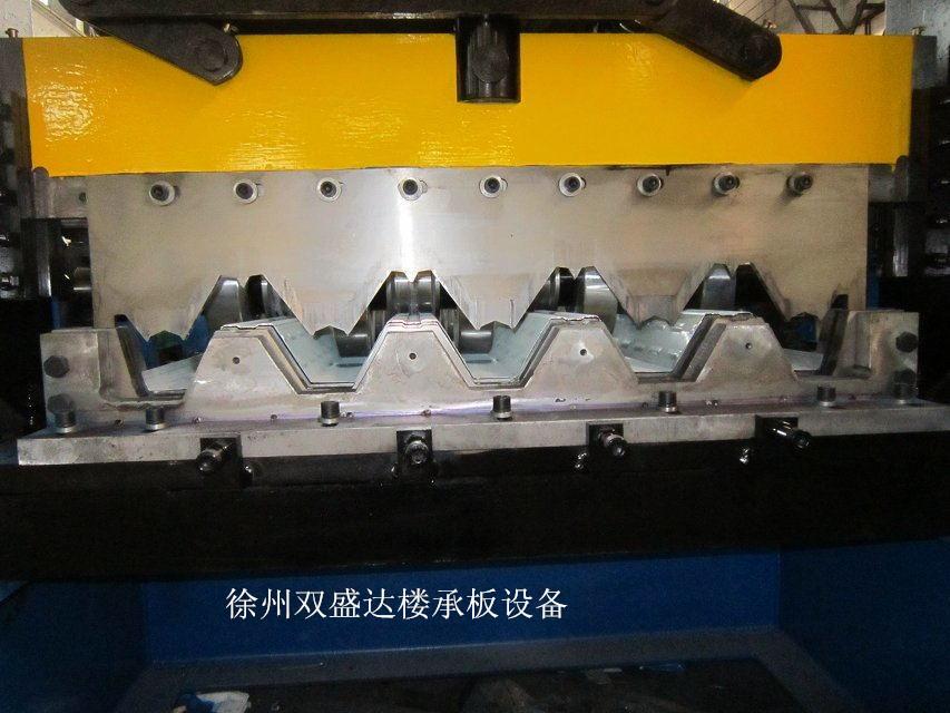 江苏无锡楼承板设备生产厂家