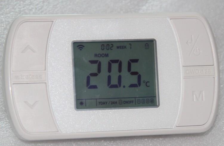 供应水暖的无线温度控制器，水地暖无线温度控制器   智能温控器