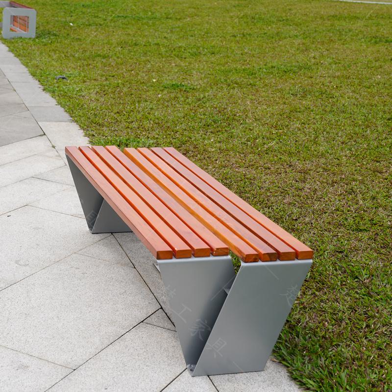 广场用的不锈钢休闲坐凳,金属户外长椅