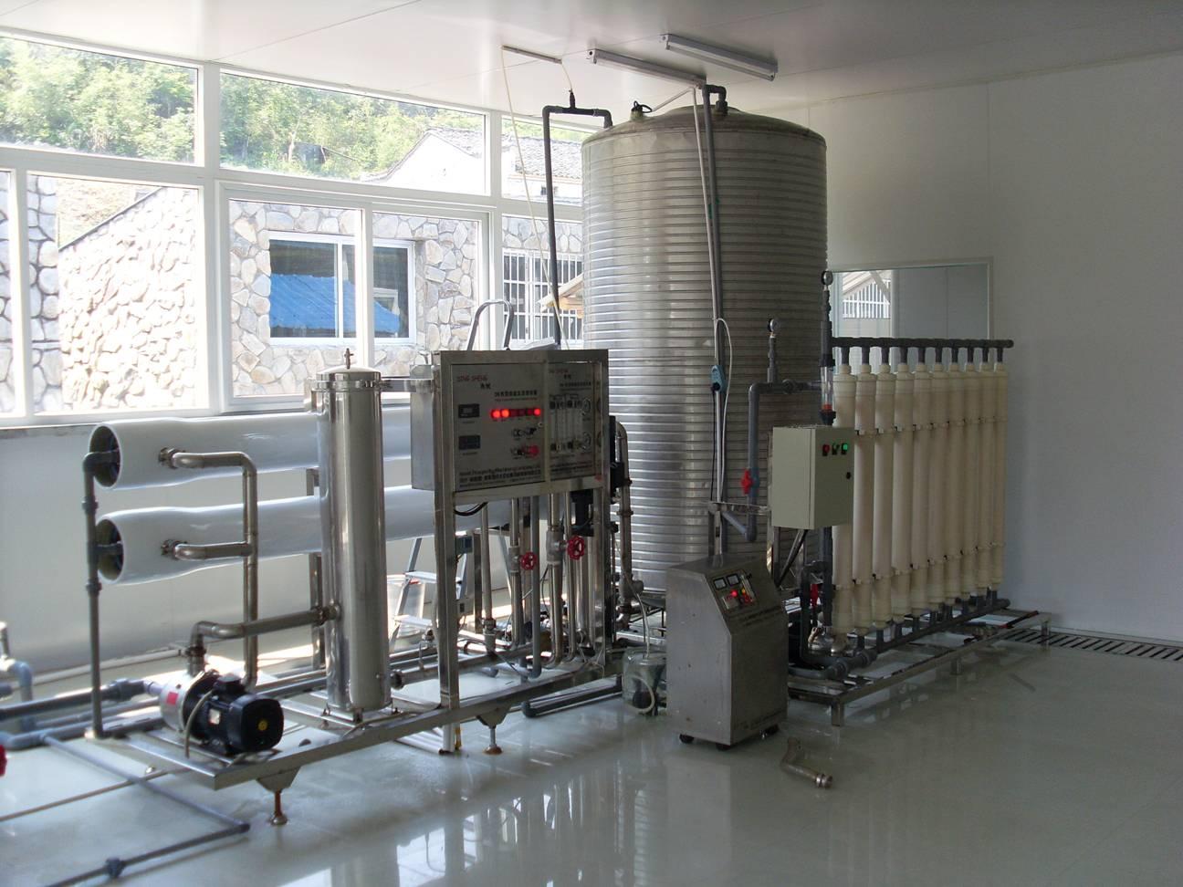 纯净水厂处理设备厂家，贵州反渗透纯净水处理系统装置