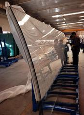 10毫米弧形玻璃幕墻安裝施工