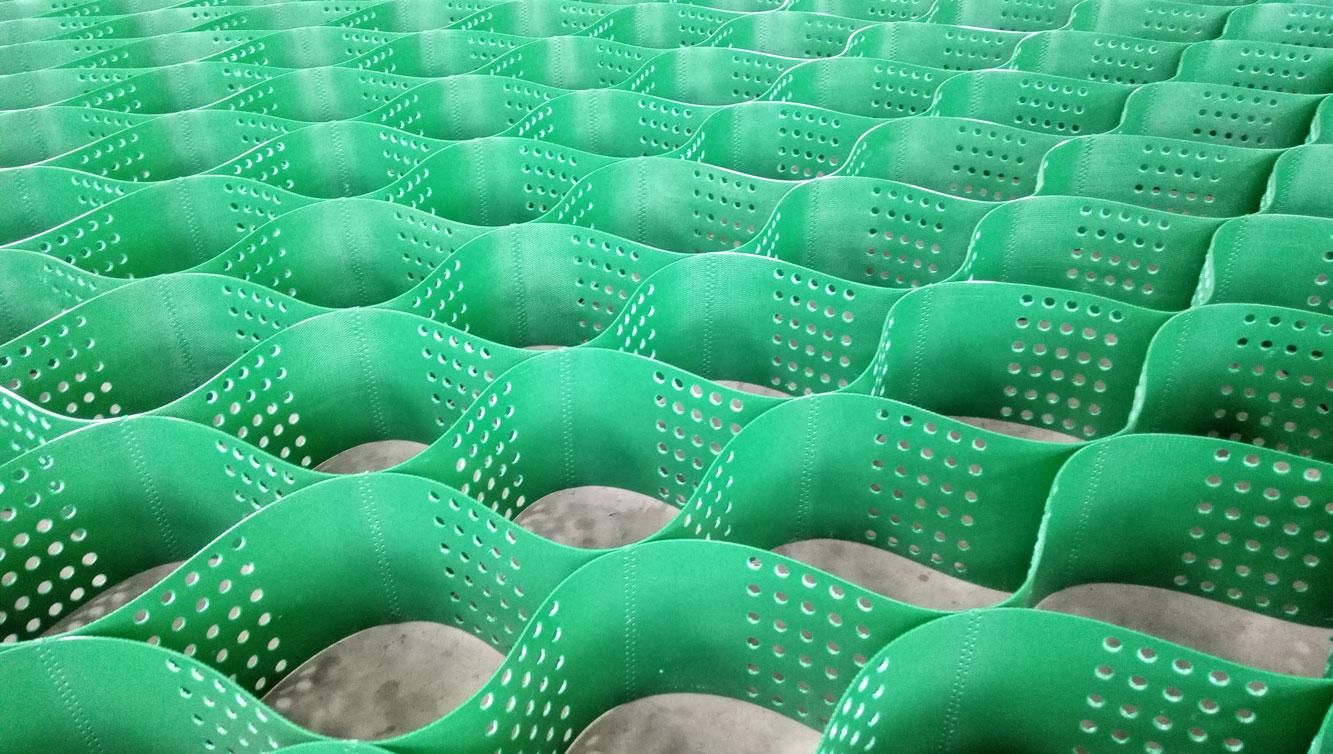 蜂巢网格格室护坡技术应用