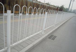 特宇护栏市政护栏道路隔离栏交通护栏M型U型护栏