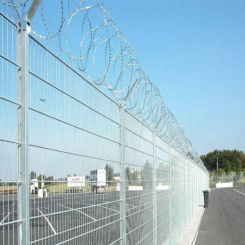 任丘市金属网片防护栅栏 克拉玛依机场护栏 上海热镀锌网围栏