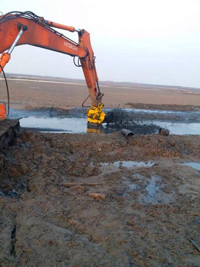 重型挖掘机抽沙泵