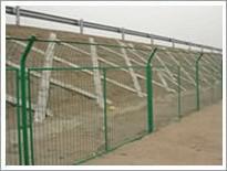 高速公路护栏网铁路护栏网防护网