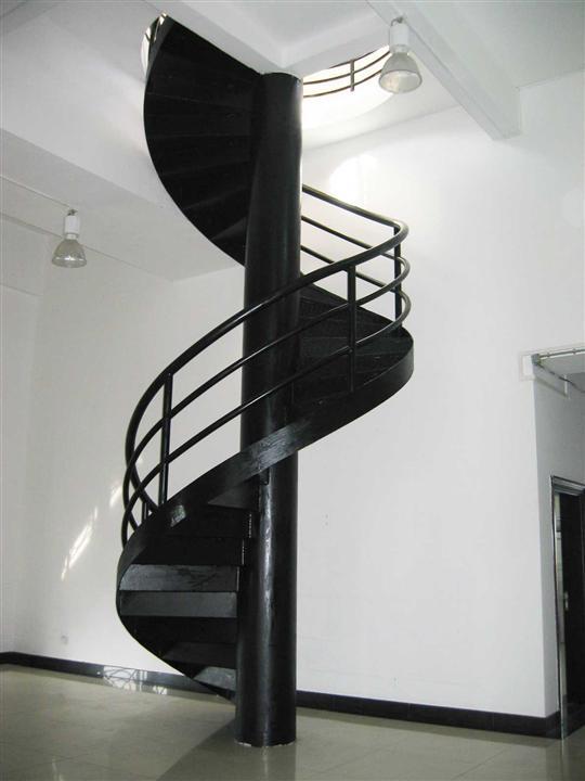 上海睿玲钢结构楼梯安装