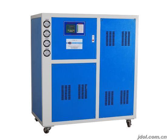 水冷式冷水机(深圳工业冷冻机制造商）
