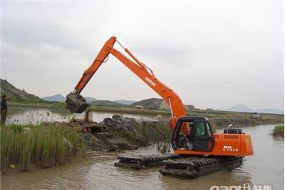 河道清淤水上挖掘机