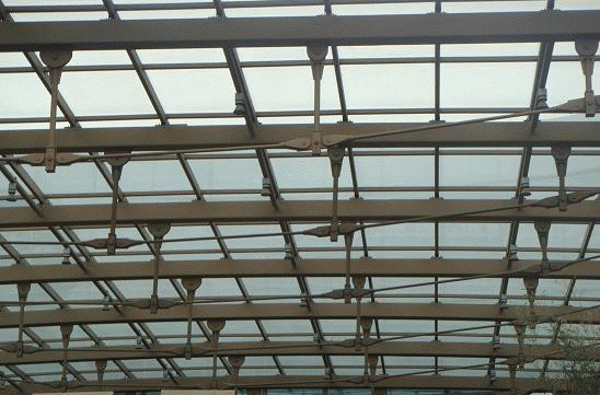 供应钢结构玻璃雨棚--钢结构玻璃雨棚的销售
