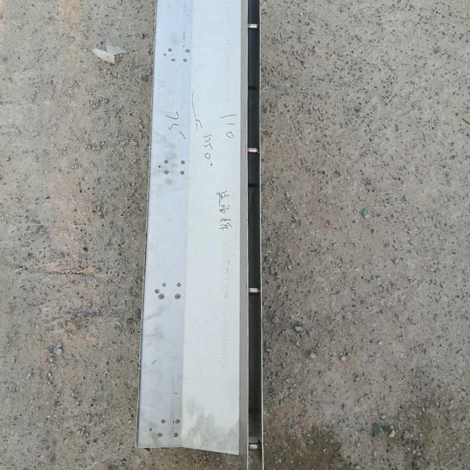 北京排水沟厂北京树脂线性排水沟 铸铁沟盖板