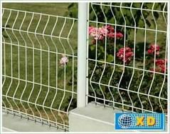 铁路护栏网\防护护栏网,护栏网,围墙网,隔离网,隔离栅,公路护栏网,建筑网护栏网,铁路护栏网