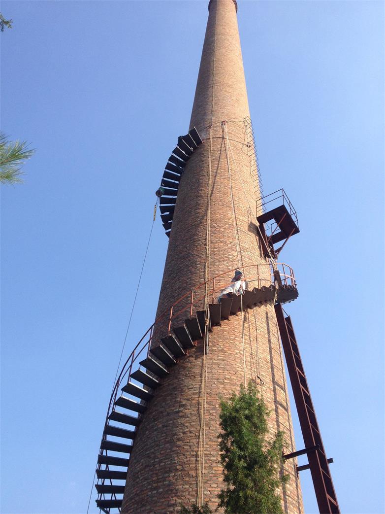 88米烟囱安装旋转爬梯
