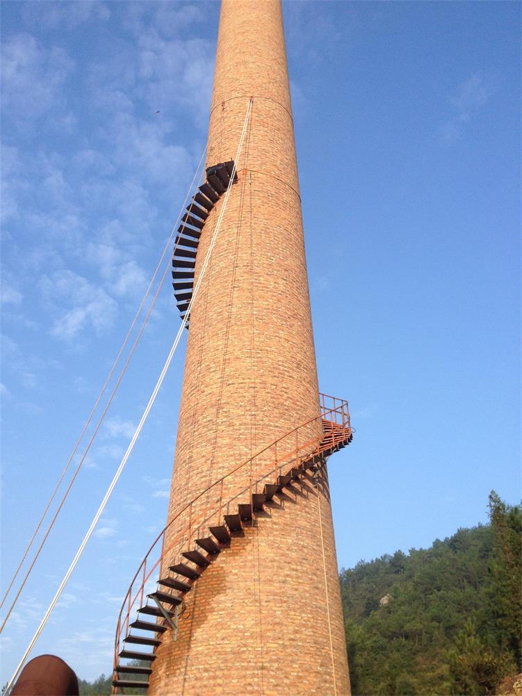 88米烟囱安装旋转爬梯