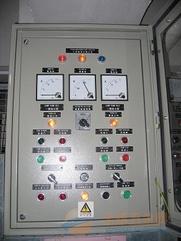 供应一（两）用一备，水泵控制箱﹑循环泵控制箱﹑排风机控制箱