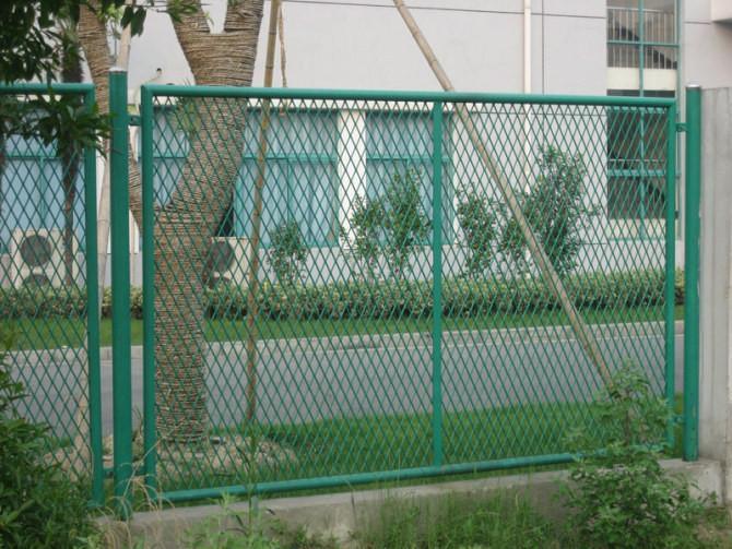 湖北龙泰百川 护栏网 围栏网 钢丝网 钢板网直销厂家