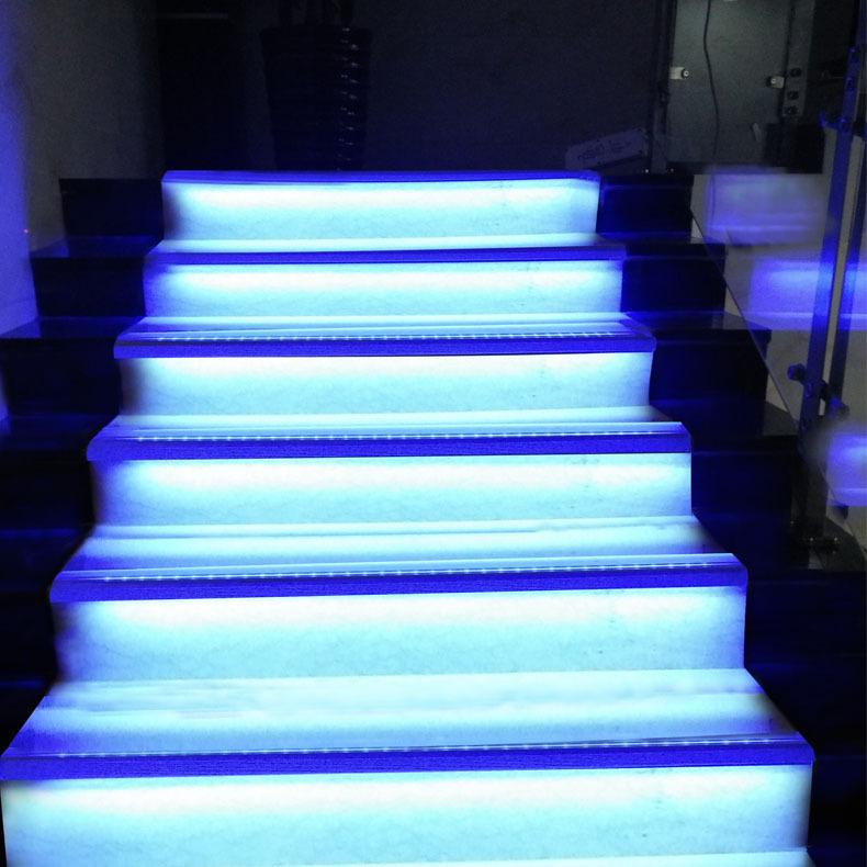 新款LED踏步台阶灯步级灯