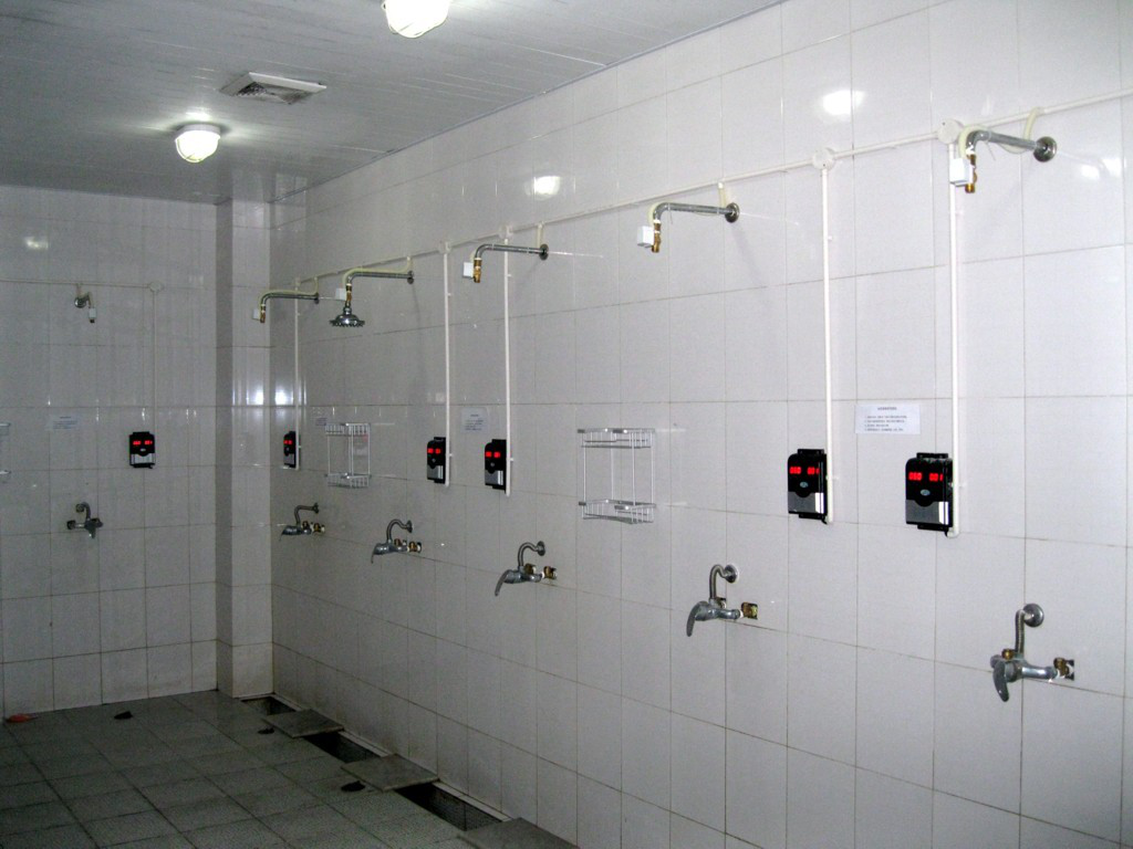 智能卡控水器 打卡水控器,刷卡洗澡水控机