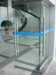 北京安装地弹簧玻璃门*低价