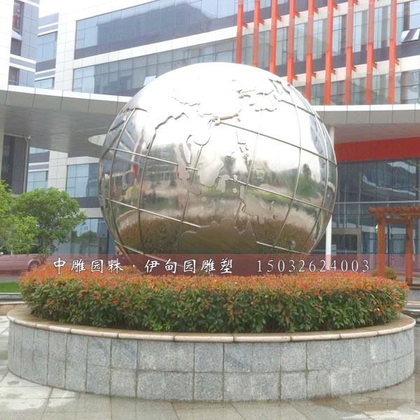 钢结构圆球雕塑不锈钢封闭式地球仪雕塑石家庄不锈钢雕塑公司