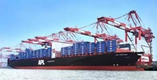 CHNMAX助力全球首例超大型箱船加长改装圆满成功