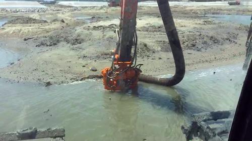 挖掘机带采沙泵 液压采沙泵