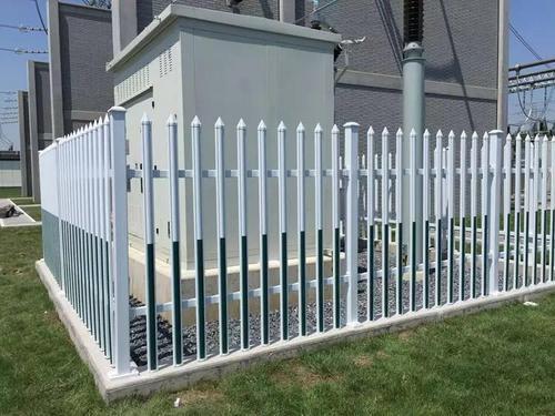 花园别墅pvc塑钢草坪护栏室外花坛栅栏绿化带栏杆白绿园艺围栏