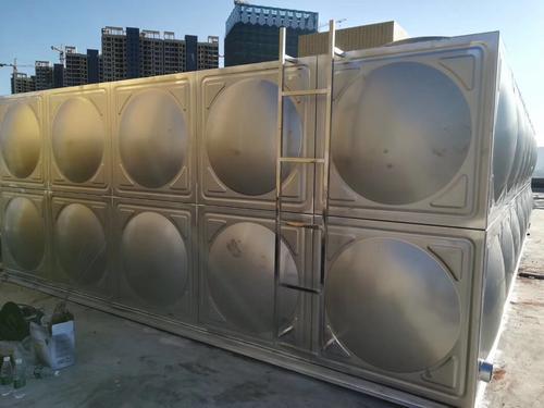 玉林不锈钢水箱厂家直销，方形保温水箱价格，焊接式消防水箱304定制做